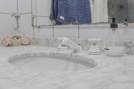 Apartamento à venda com 117m², 3 quartos e 1 vagaBanheiro da Suíte 1