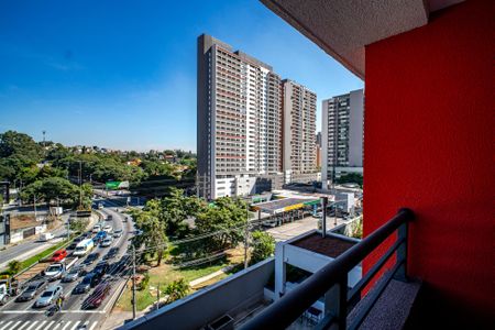Studio para alugar com 26m², 1 quarto e sem vaga Studio para alugar com 26m², 1 quarto e sem vagaVaranda