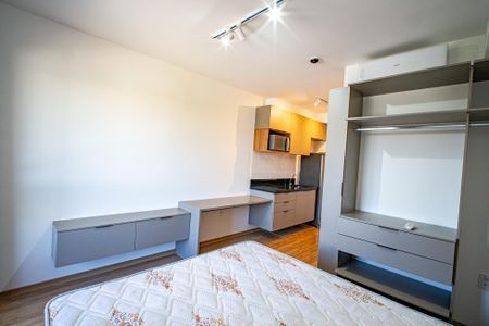 Studio para alugar com 26m², 1 quarto e sem vaga Studio para alugar com 26m², 1 quarto e sem vagaSala/Quarto