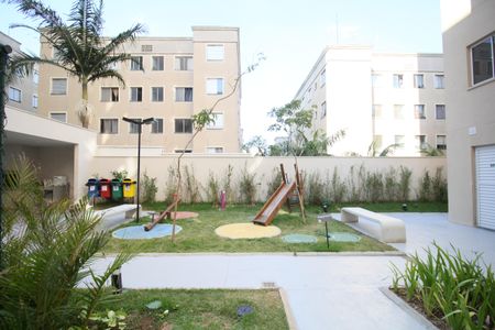 Apartamento para alugar com 35m², 2 quartos e sem vagaÁrea comum - Playground