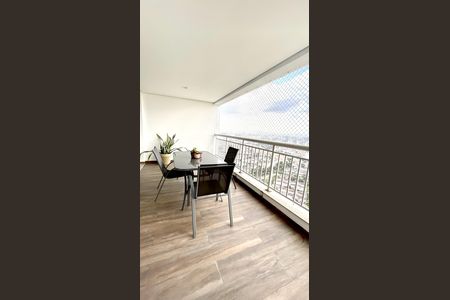 Apartamento à venda com 281m², 4 quartos e 3 vagas Apartamento à venda com 281m², 4 quartos e 3 vagasVaranda