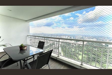 Apartamento à venda com 281m², 4 quartos e 3 vagas Apartamento à venda com 281m², 4 quartos e 3 vagasVaranda