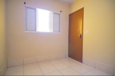 Casa para alugar com 96m², 2 quartos e 1 vagaQuarto 2