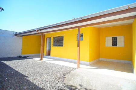 Casa para alugar com 96m², 2 quartos e 1 vagaQuintal