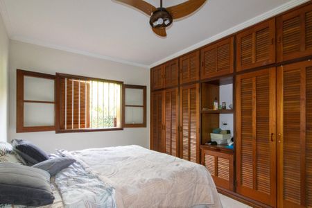 Casa para alugar com 430m², 4 quartos e 4 vagas Casa para alugar com 430m², 4 quartos e 4 vagasSuite