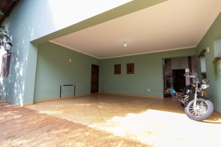 Casa para alugar com 430m², 4 quartos e 4 vagas Casa para alugar com 430m², 4 quartos e 4 vagasGaragem