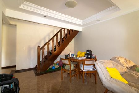 Casa para alugar com 430m², 4 quartos e 4 vagas Casa para alugar com 430m², 4 quartos e 4 vagasSala
