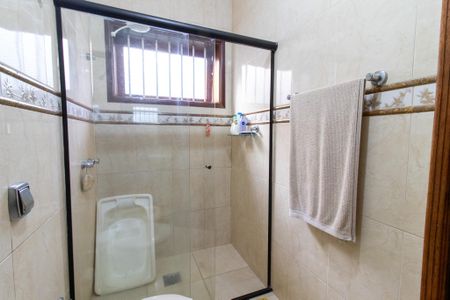 Casa para alugar com 430m², 4 quartos e 4 vagas Casa para alugar com 430m², 4 quartos e 4 vagasBanheiro da Suíte 2