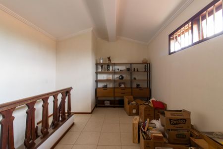 Casa para alugar com 430m², 4 quartos e 4 vagas Casa para alugar com 430m², 4 quartos e 4 vagasSótão