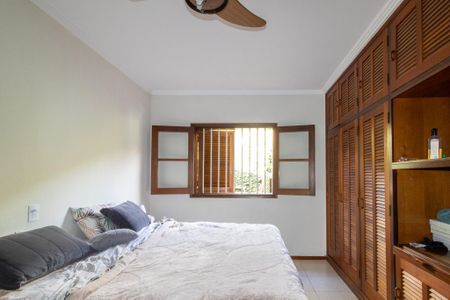 Casa para alugar com 430m², 4 quartos e 4 vagas Casa para alugar com 430m², 4 quartos e 4 vagasSuite