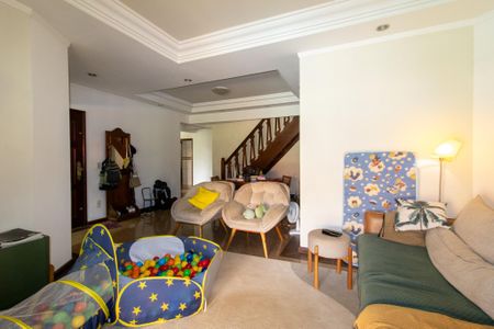 Casa para alugar com 430m², 4 quartos e 4 vagas Casa para alugar com 430m², 4 quartos e 4 vagasSala