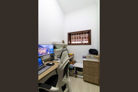 Casa para alugar com 430m², 4 quartos e 4 vagas Casa para alugar com 430m², 4 quartos e 4 vagasEscritório