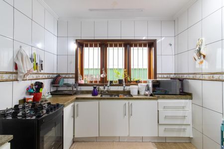 Casa para alugar com 430m², 4 quartos e 4 vagas Casa para alugar com 430m², 4 quartos e 4 vagasCozinha