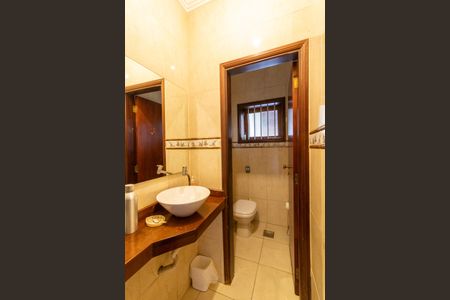 Casa para alugar com 430m², 4 quartos e 4 vagas Casa para alugar com 430m², 4 quartos e 4 vagasLavabo