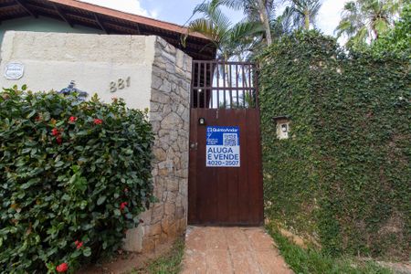 Casa para alugar com 430m², 4 quartos e 4 vagas Casa para alugar com 430m², 4 quartos e 4 vagasplaca