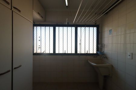 Apartamento para alugar com 135m², 3 quartos e 2 vagasÁrea de Serviço