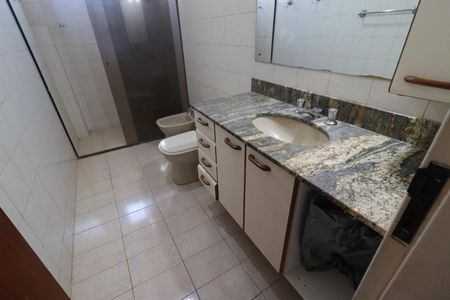Apartamento para alugar com 135m², 3 quartos e 2 vagasBanheiro da Suíte