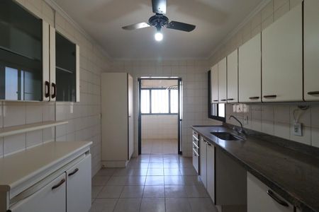 Apartamento para alugar com 135m², 3 quartos e 2 vagasCozinha