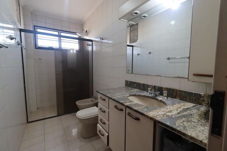 Apartamento para alugar com 135m², 3 quartos e 2 vagasBanheiro da Suíte