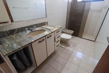 Apartamento para alugar com 135m², 3 quartos e 2 vagasBanheiro
