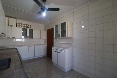 Apartamento para alugar com 135m², 3 quartos e 2 vagasCozinha