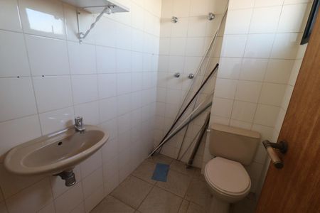 Apartamento para alugar com 135m², 3 quartos e 2 vagasBanheiro de serviço
