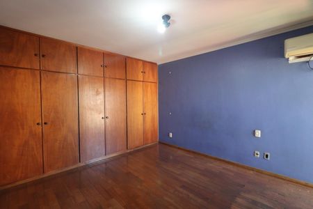 Apartamento para alugar com 135m², 3 quartos e 2 vagasSuíte