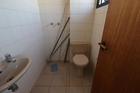 Apartamento para alugar com 135m², 3 quartos e 2 vagasBanheiro de serviço