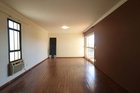 Apartamento para alugar com 135m², 3 quartos e 2 vagasSala