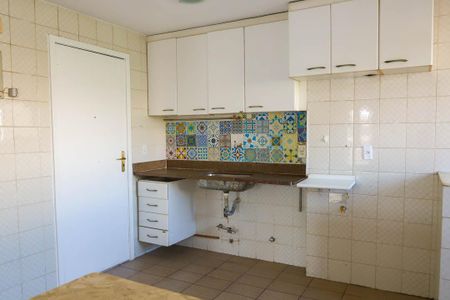 Apartamento para alugar com 93m², 2 quartos e 1 vagaCozinha