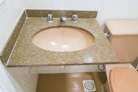 Apartamento para alugar com 93m², 2 quartos e 1 vagaBanheiro Social