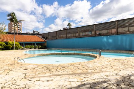 Apartamento para alugar com 45m², 1 quarto e sem vaga Apartamento para alugar com 45m², 1 quarto e sem vagaÁrea comum - Piscina