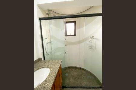 Apartamento à venda com 215m², 5 quartos e 4 vagas Apartamento à venda com 215m², 5 quartos e 4 vagasBanheiro