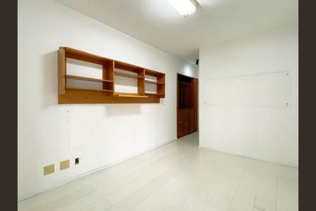 Apartamento à venda com 215m², 5 quartos e 4 vagas Apartamento à venda com 215m², 5 quartos e 4 vagasSuíte 3
