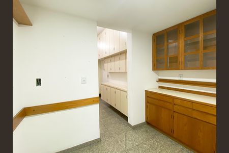 Apartamento à venda com 215m², 5 quartos e 4 vagas Apartamento à venda com 215m², 5 quartos e 4 vagasCozinha