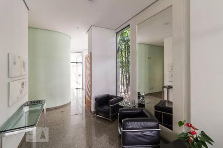 Apartamento à venda com 215m², 5 quartos e 4 vagas Apartamento à venda com 215m², 5 quartos e 4 vagasÁrea Comum