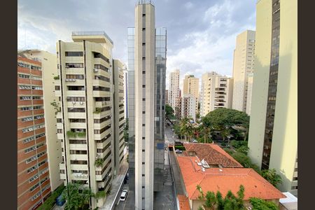 Apartamento à venda com 215m², 5 quartos e 4 vagas Apartamento à venda com 215m², 5 quartos e 4 vagasSuíte 2