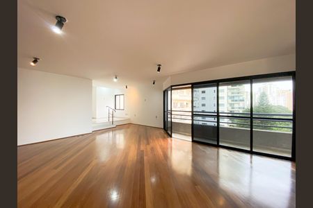 Apartamento à venda com 215m², 5 quartos e 4 vagas Apartamento à venda com 215m², 5 quartos e 4 vagasSala
