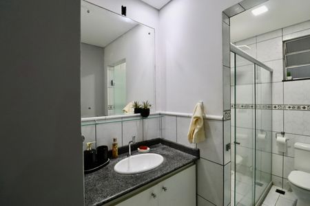 Banheiro de casa para alugar com 2 quartos, 70m² em Pernambués, Salvador