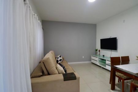 Sala de casa para alugar com 2 quartos, 70m² em Pernambués, Salvador