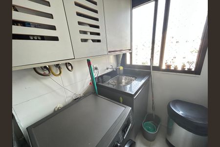 Apartamento para alugar com 64m², 3 quartos e 1 vagaÁrea de Serviço
