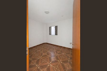 Quarto de casa para alugar com 2 quartos, 75m² em Jardim Valo Verde, Embu das Artes