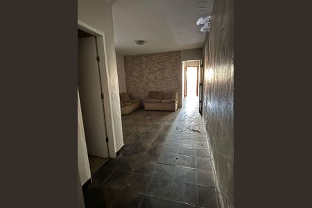Sala de casa para alugar com 2 quartos, 75m² em Jardim Valo Verde, Embu das Artes