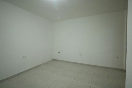 Quarto de casa para alugar com 1 quarto, 20m² em Serraria, Diadema