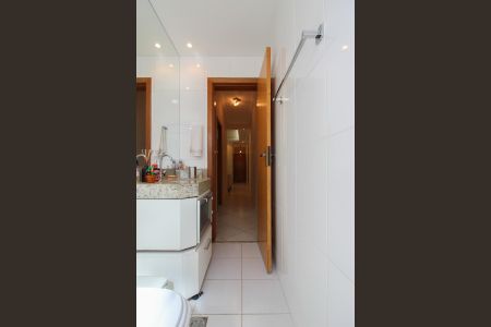 Apartamento à venda com 78m², 2 quartos e 2 vagas Apartamento à venda com 78m², 2 quartos e 2 vagasBanheiro Social