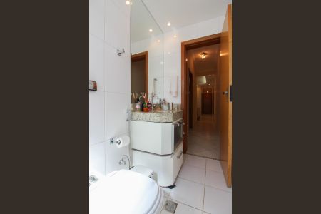 Apartamento à venda com 78m², 2 quartos e 2 vagas Apartamento à venda com 78m², 2 quartos e 2 vagasBanheiro Social