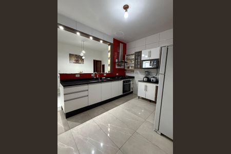 Casa à venda com 3 quartos, 220m² em Jardim da Conquista (Zona Oeste), São Paulo