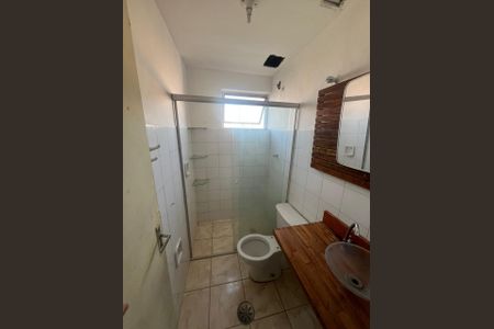 Banheiro de apartamento para alugar com 2 quartos, 52m² em Jardim Macedo, Ribeirão Preto