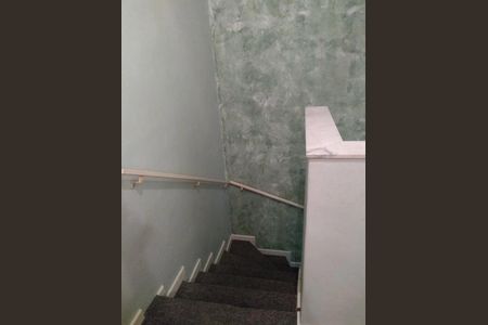 Escada de casa à venda com 2 quartos, 260m² em Jardim Taboao, São Paulo
