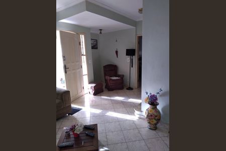 Sala de casa à venda com 2 quartos, 260m² em Jardim Taboao, São Paulo